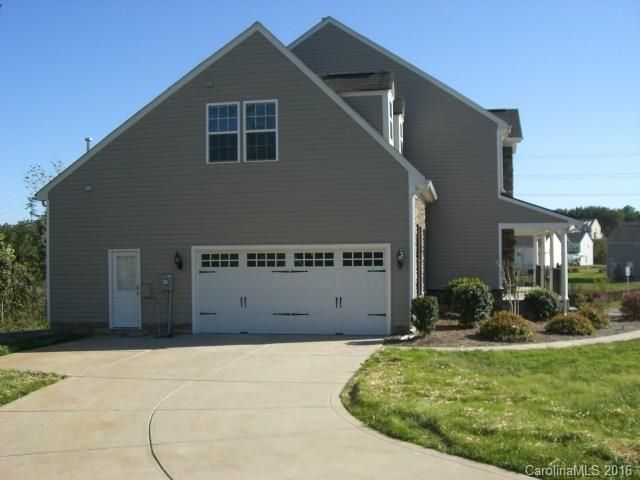 4790 Summerside Dr, Lake Wylie, SC 29710