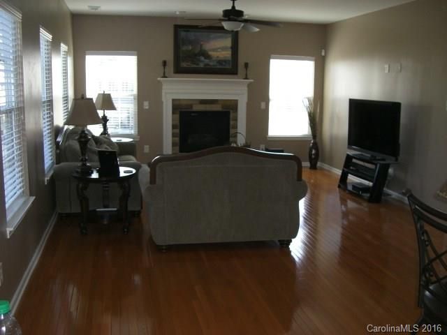 4790 Summerside Dr, Lake Wylie, SC 29710
