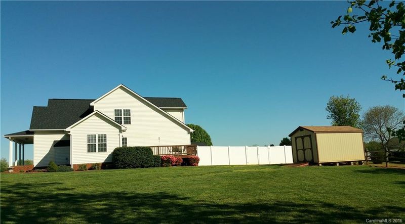 106 Lynnette Dr #17, Mt Ulla, NC 28125