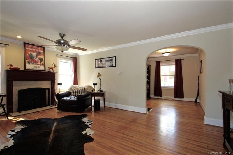 1326 Brook Rd, Charlotte, NC 28205