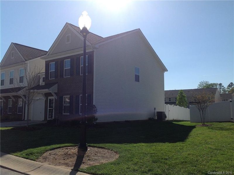 437 Battery Cir #56, Clover, SC 29710