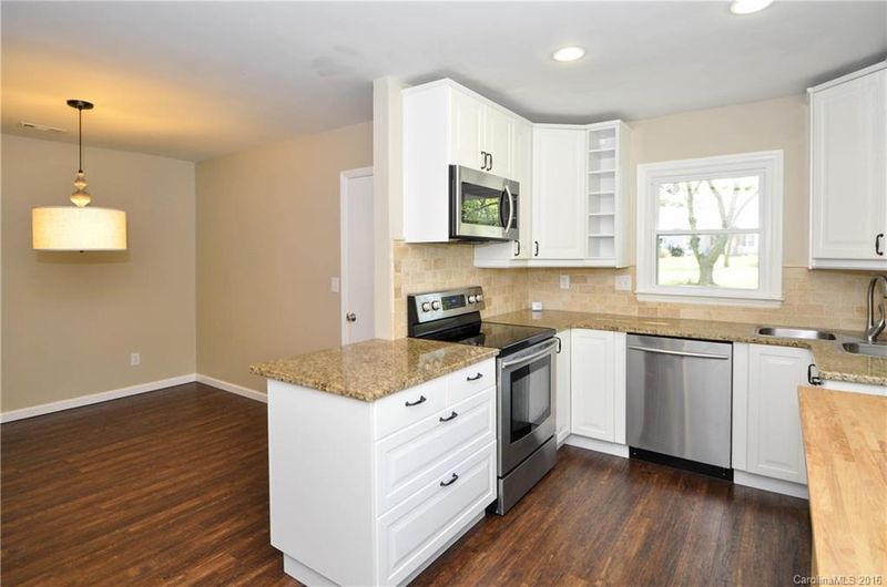 733 Hollis Rd #1, Charlotte, NC 28209