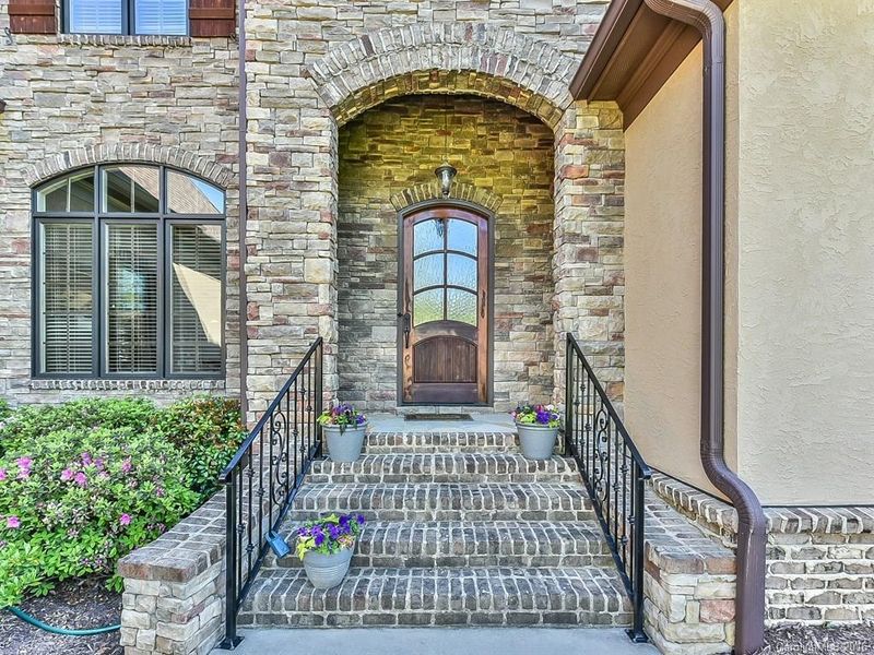 695 Bannerman Ln, Fort Mill, SC 29715