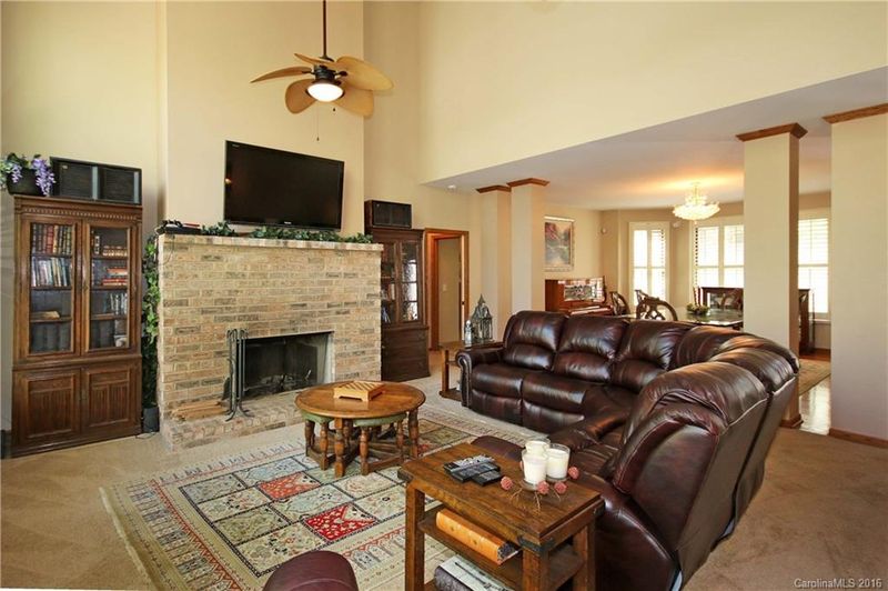 6707 Loblolly Cir, Waxhaw, NC 28173