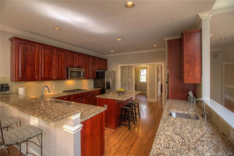 206 Pat Stough Ln, Davidson, NC 28036