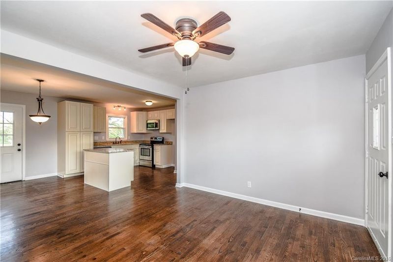 231 Springwood Dr, Belmont, NC 28012