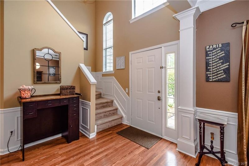 6410 Harburn Forest Dr, Charlotte, NC 28269