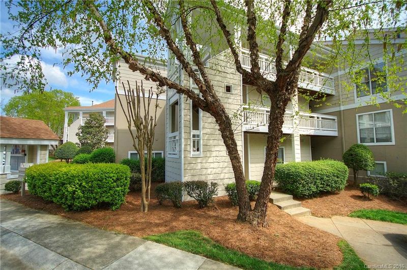 1027 Southwest Dr #27, Davidson, NC 28031