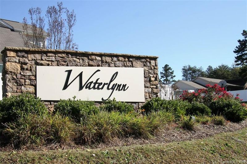 243E Waterlynn Rd #89, Mooresville, NC 28117