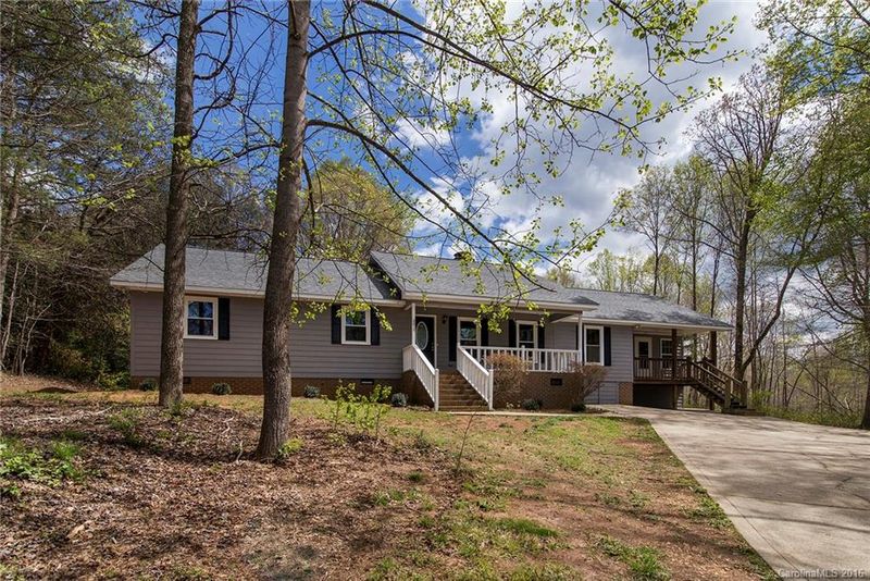 171 Levo Dr, Troutman, NC 28166