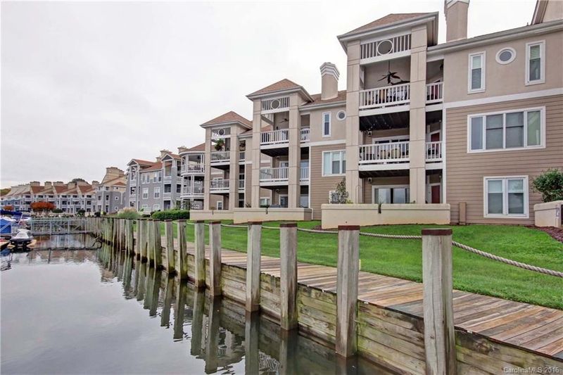 18639 Vineyard Point Ln #9, Cornelius, NC 28031