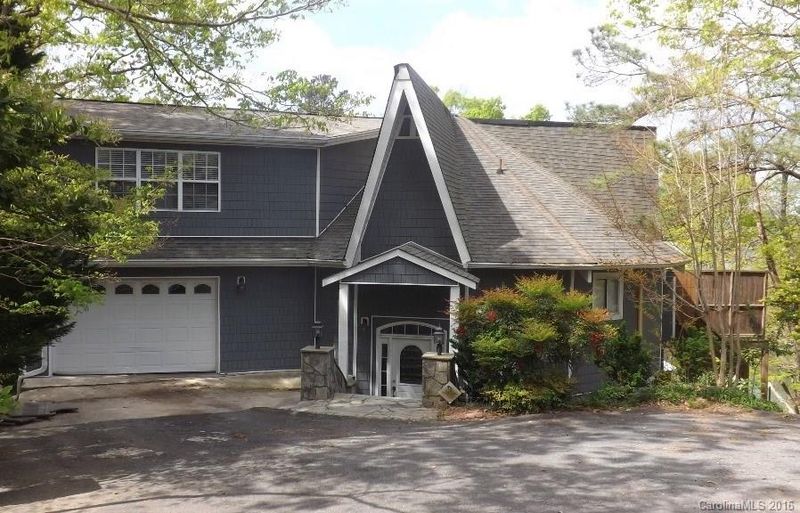 10015 Bora Bora Dr, Tega Cay, SC 29708
