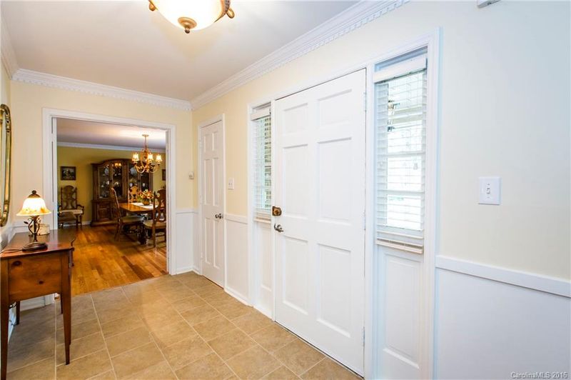 6915 Dulverton Dr, Charlotte, NC 28226