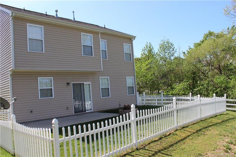 10818 Traders Ct #32, Davidson, NC 28036