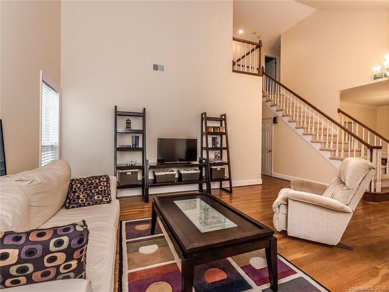 9216 Silver Pine Dr, Charlotte, NC 28277