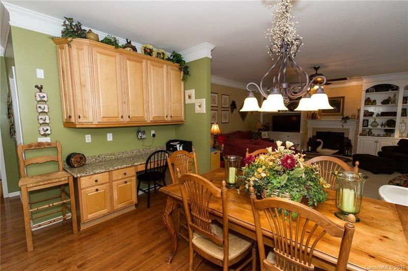 10344 Gunnison Ln, Charlotte, NC 28277
