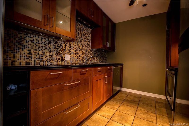 1323 Queens Rd #323, Charlotte, NC 28207