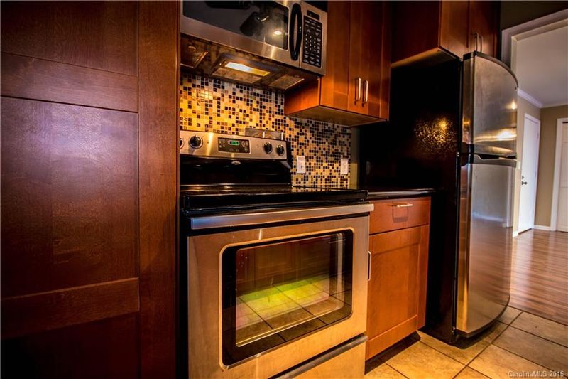 1323 Queens Rd #323, Charlotte, NC 28207