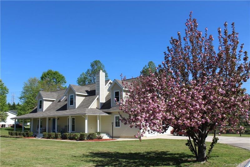 1574 Glenway Rd, Clover, SC 29710