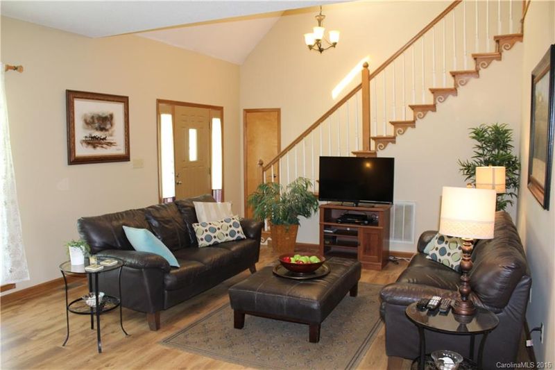 1574 Glenway Rd, Clover, SC 29710
