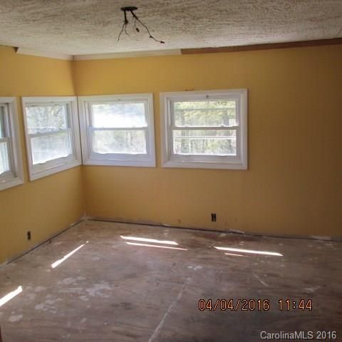 208 Cherry St, Lincolnton, NC 28092