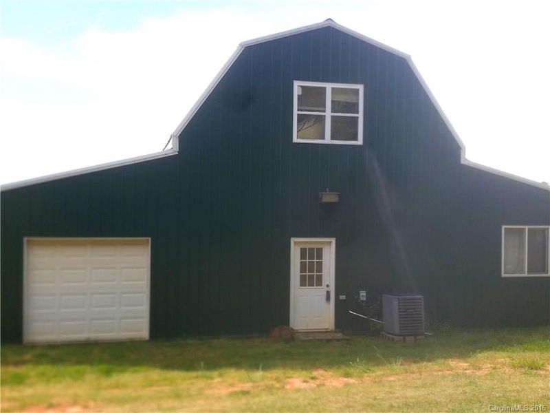 933 Wilmoth Rd, Clover, SC 29710