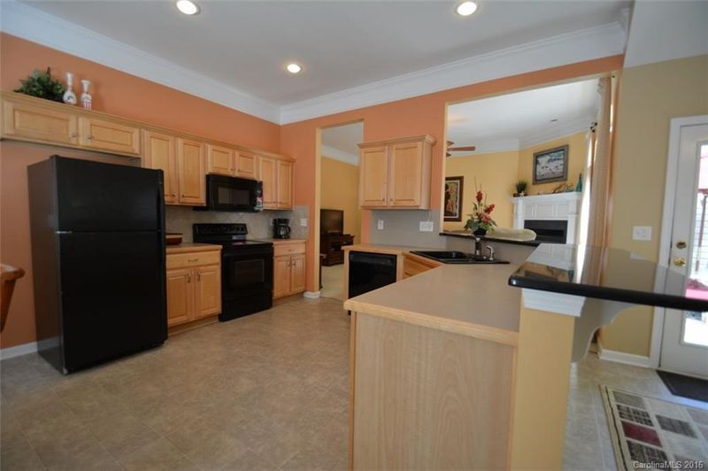 7297 Sedgebrook Dr, Stanley, NC 28164