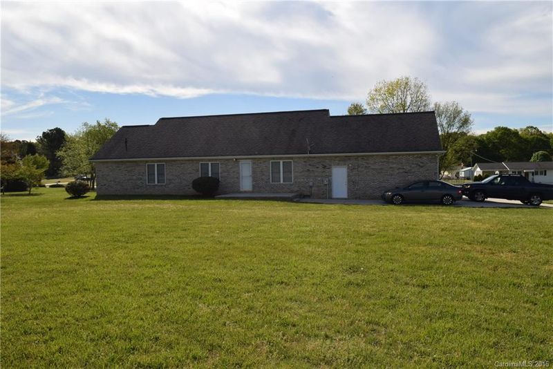 3450 Cloninger Rd, Dallas, NC 28034