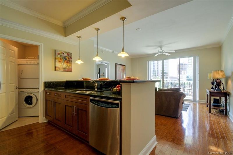 300 5th St #415, Charlotte, NC 28202