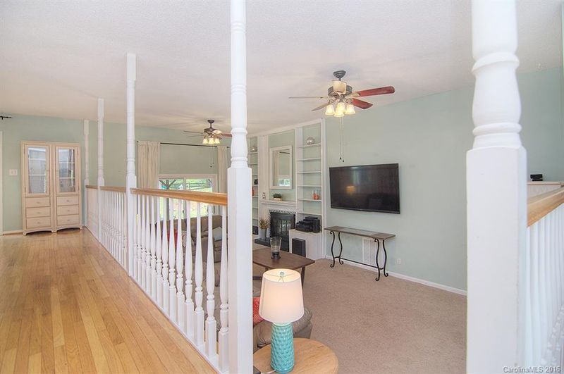 5016 Tara Tea Dr, Tega Cay, SC 29708