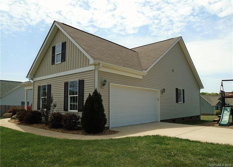 985 Russell Ridge Dr, Catawba, NC 28609