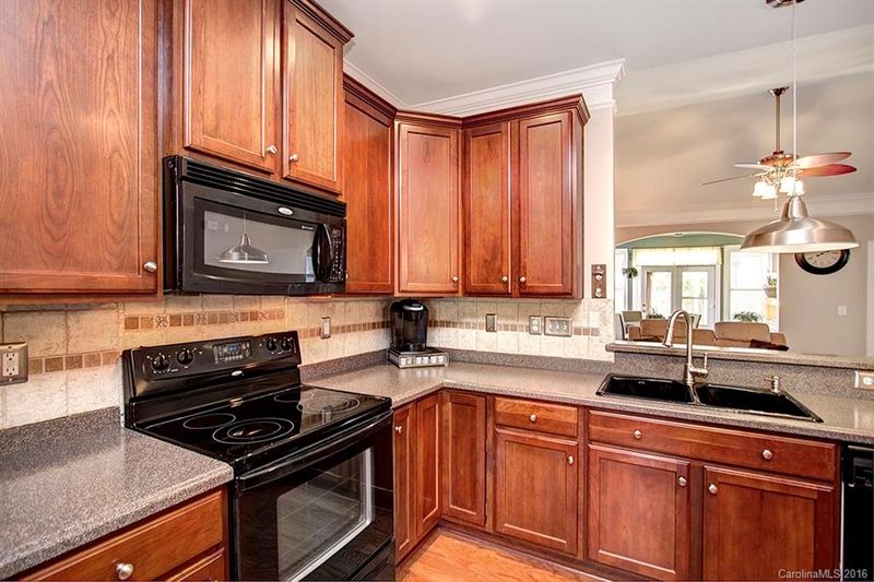 1112 Phar Lap Dr, Indian Trail, NC 28079