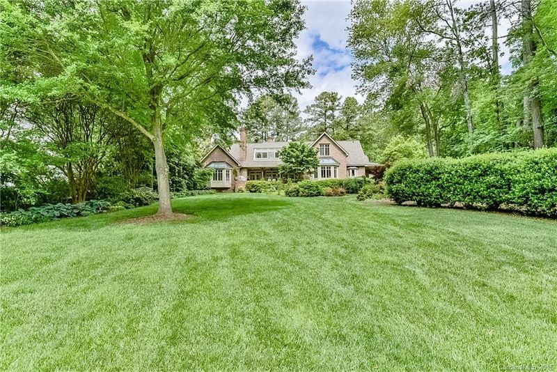 7757 Live Oaks Dr, Denver, NC 28037