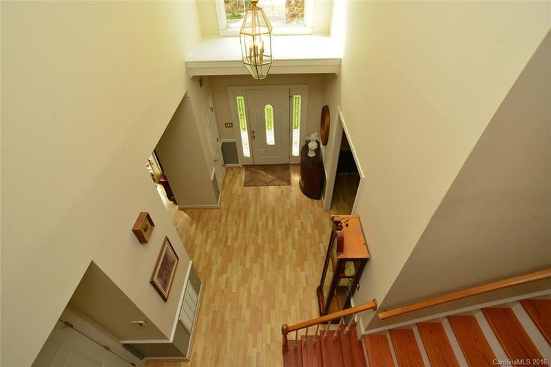 12618 Wetherburn Ln, Charlotte, NC 28262