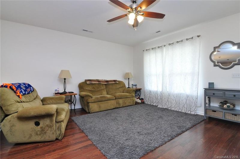 1754 Leeview Ln, Clover, SC 29710