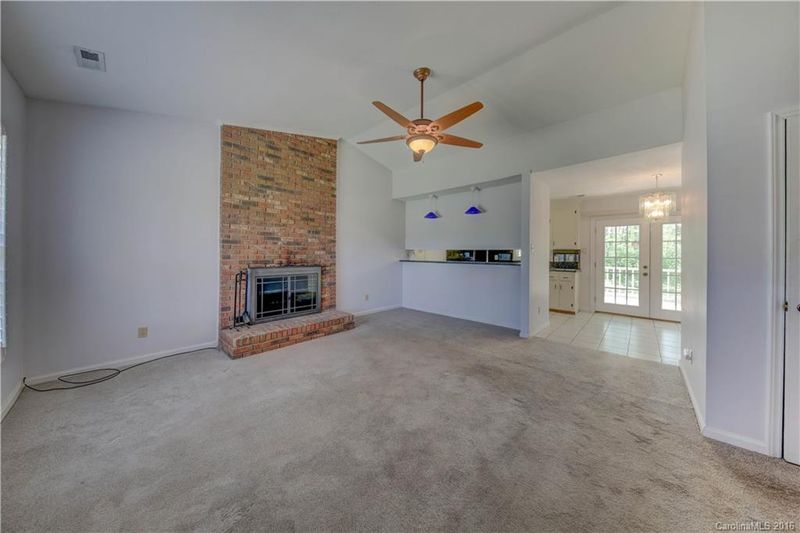 990 W Oak Dr, Rock Hill, SC 29732