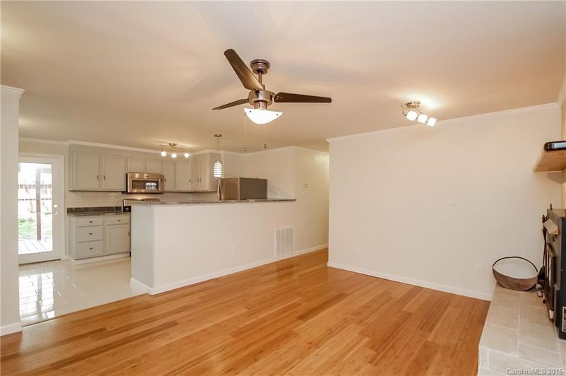 21527 Rio Oro Dr, Cornelius, NC 28031