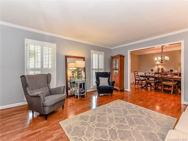 9604 Whitethorn Dr, Charlotte, NC 28277