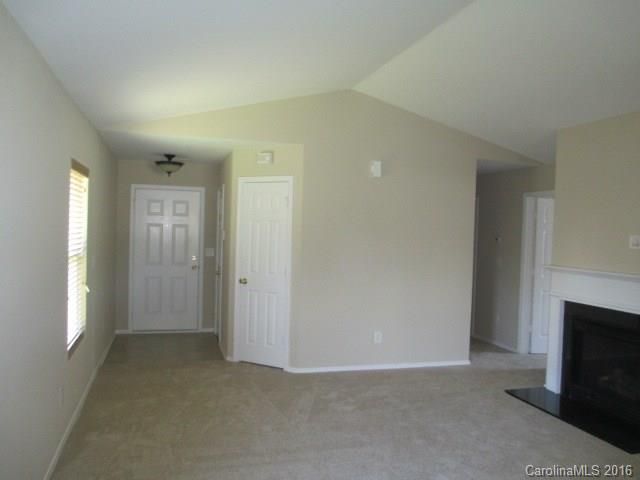7424 Loyalist St, Charlotte, NC 28216
