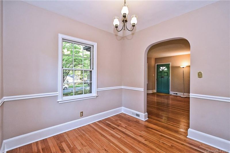 2209 Lockhart Dr, Charlotte, NC 28203