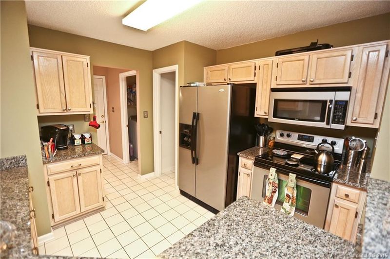 3707 Winterberry Ct, Concord, NC 28027