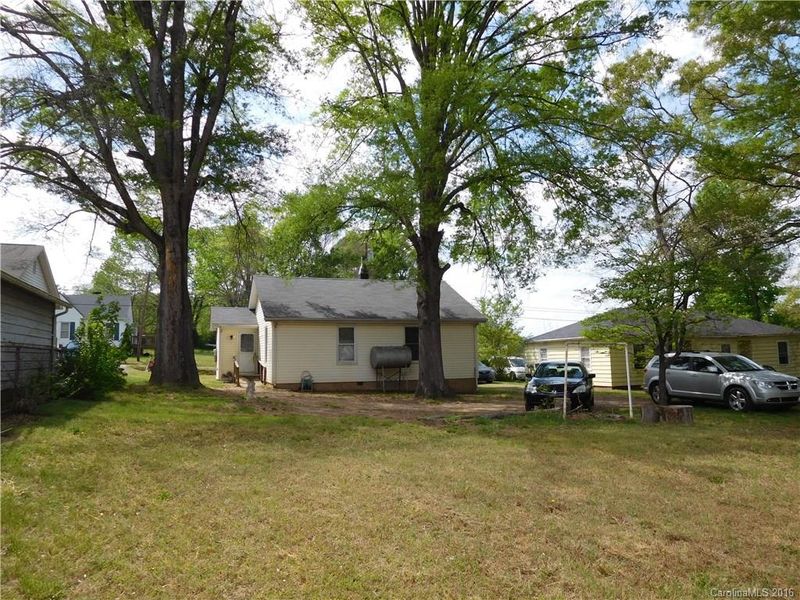 302 Glenn Ave, Kannapolis, NC 28081