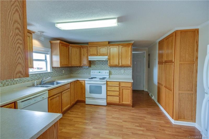 3693 Mack Ballard Rd, Maiden, NC 28650