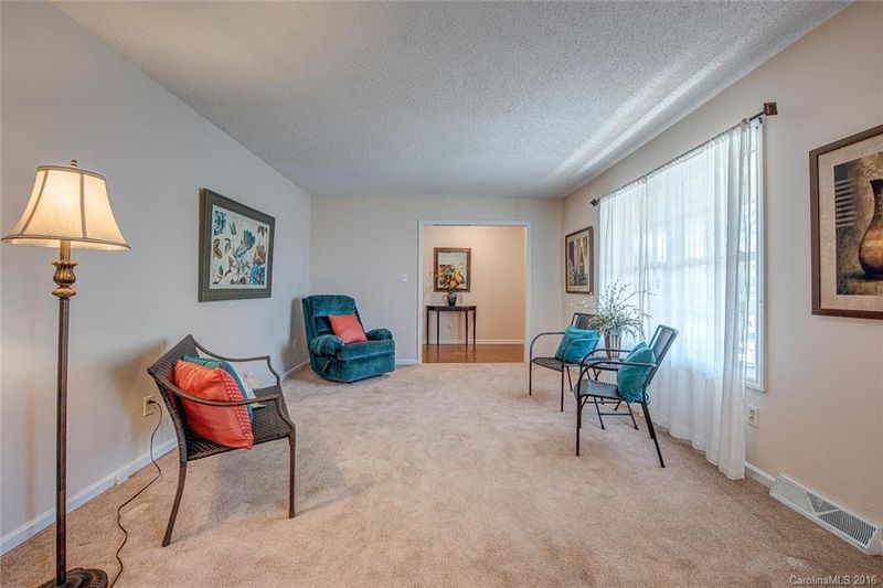 112 Hedgestone Dr #4, Gastonia, NC 28056