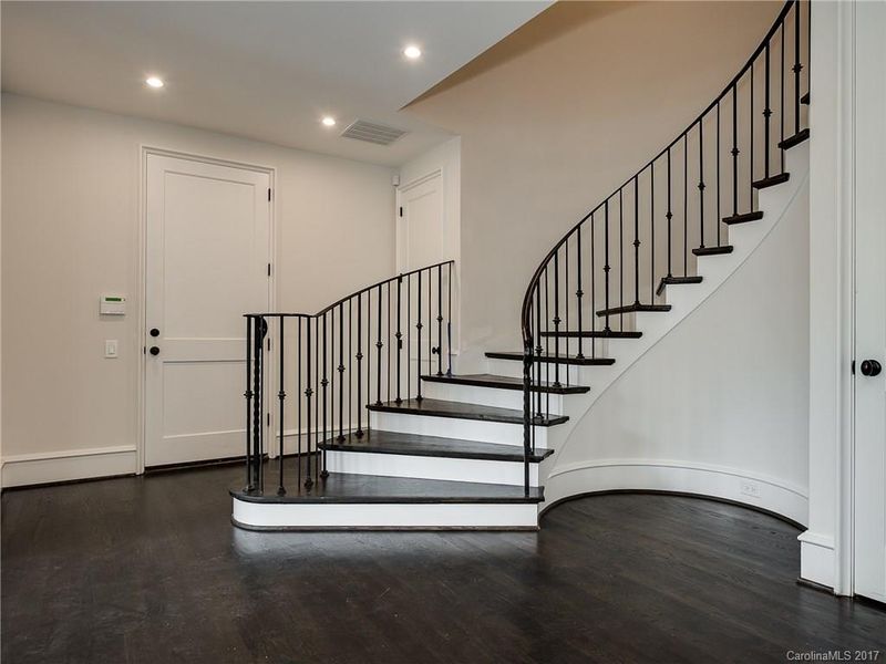 118 Cottage Pl #D, Charlotte, NC 28207