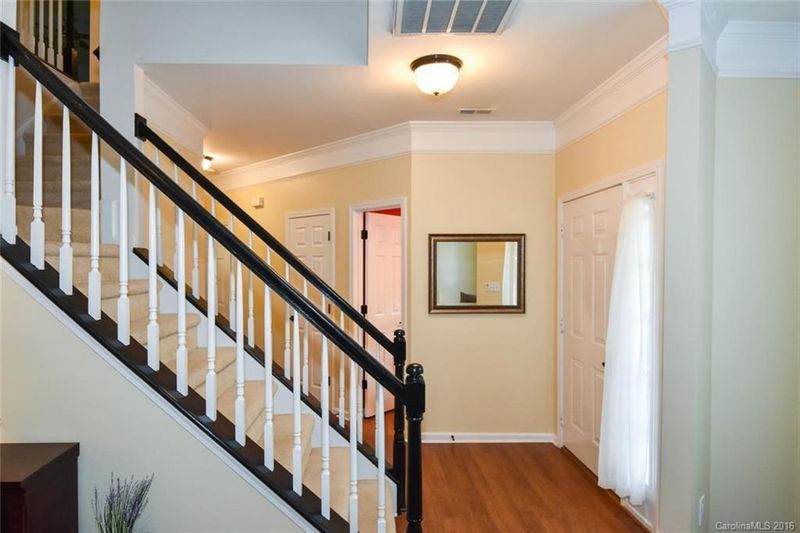 2827 Glen Summit Dr, Charlotte, NC 28270