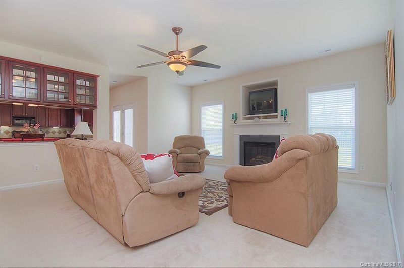 1305 Langdon Terrace Dr, Indian Trail, NC 28079