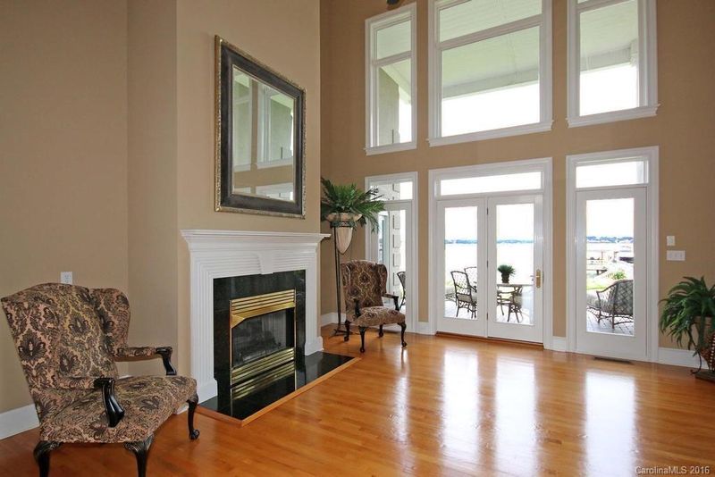 1046 Shoreline Dr, Stanley, NC 28164