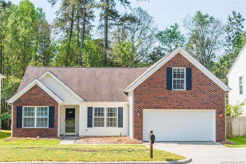 1658 Summit Ridge Ln, Kannapolis, NC 28083