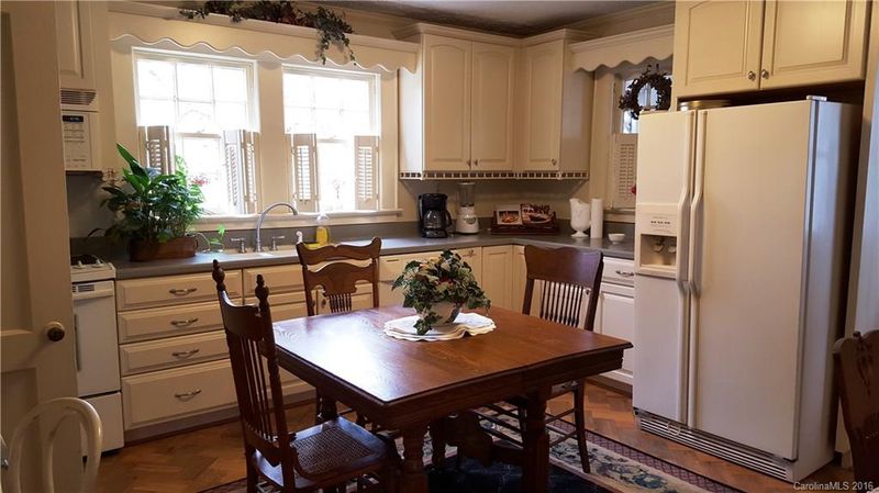 155 Lenmore Dr, Concord, NC 28025